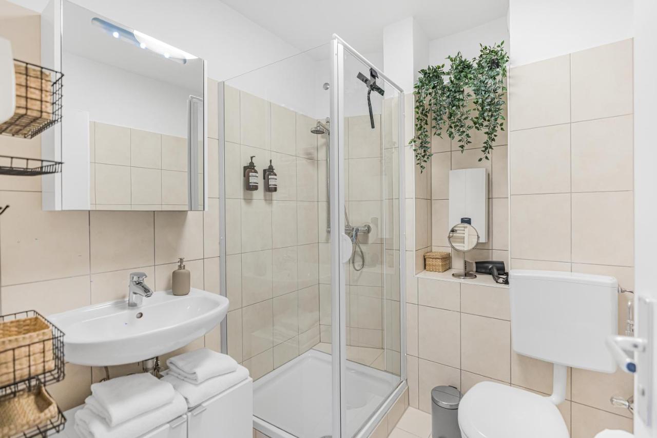 Prime - Fuer 6 - Neu & Modern Appartement *